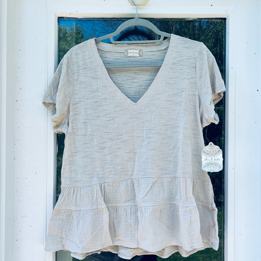 Altar’s state lightweight linen tunic top